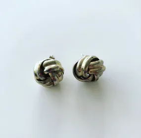 Knot Ear Ring